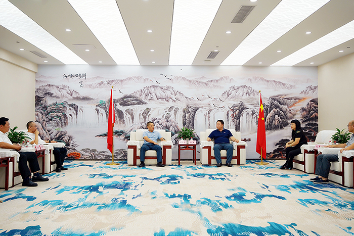 汕尾市城區常委、常務副區長張新順到訪聯合企業集團